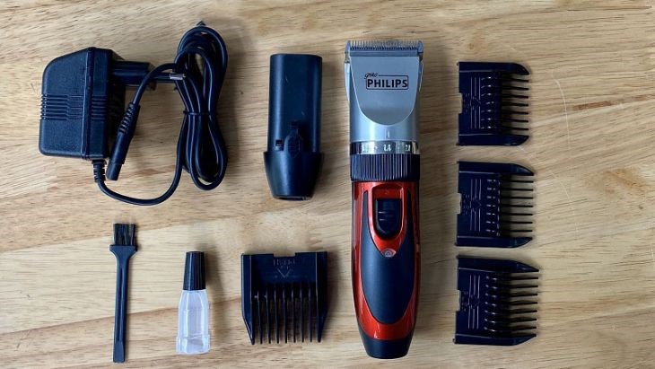 Tông đơ cắt tóc Philips hoạt động mạnh mẽ với lưỡi cắt có độ bén cao