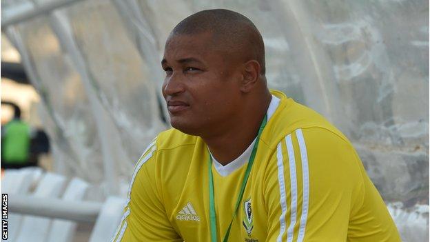 Daniel Cousin: Gabon coach settles wage dispute with new contract - BBC Sport